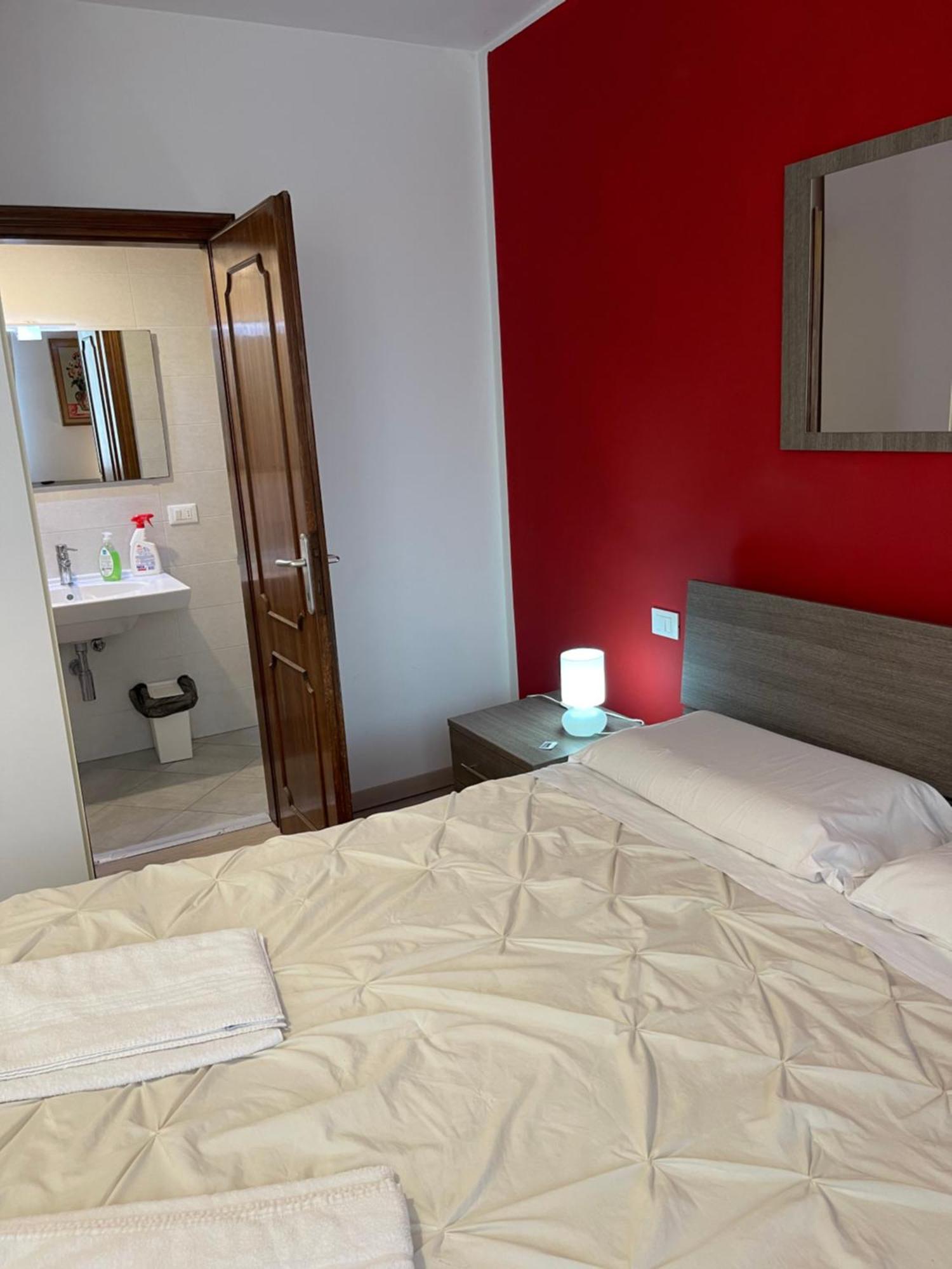 Romantic Enchantment With Private Bathroom Venesia Bagian luar foto